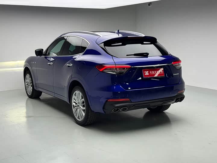 Фото 4 - Maserati Levante