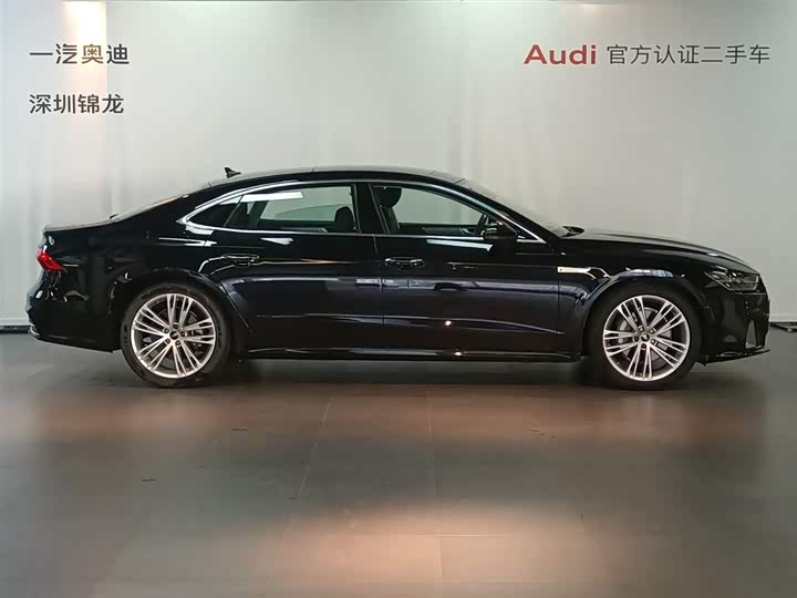 Фото 5 - Audi A7L