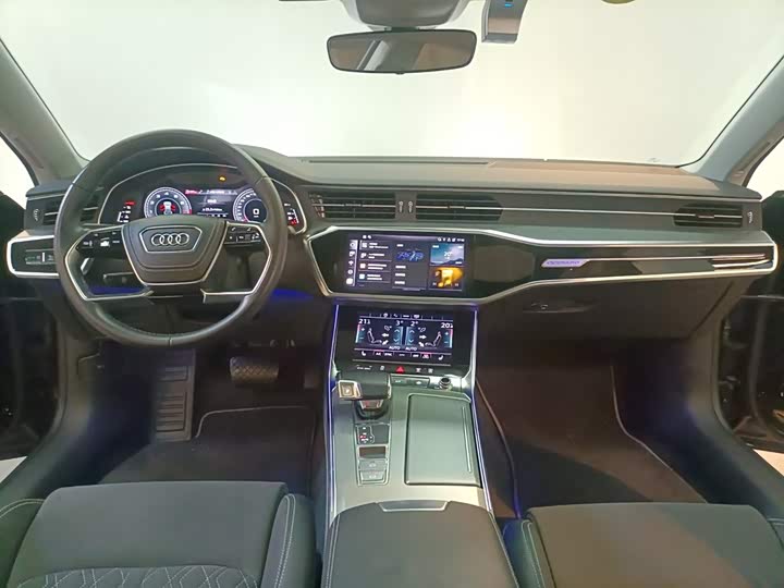 Фото 6 - Audi A7L