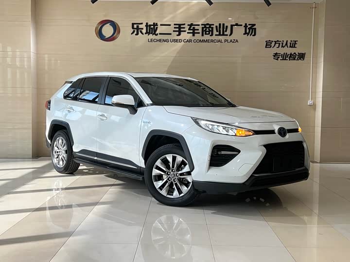 Фото 3 - Toyota Wildlander