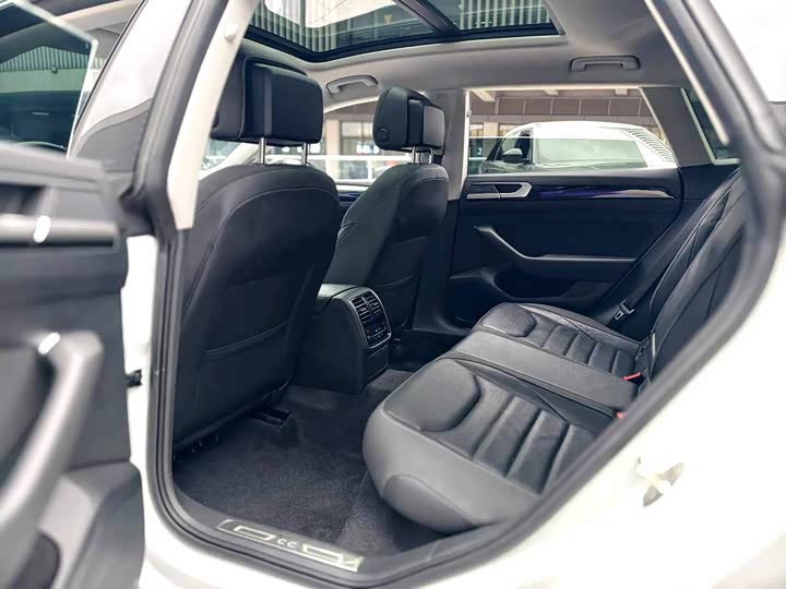 Фото 4 - Volkswagen CC