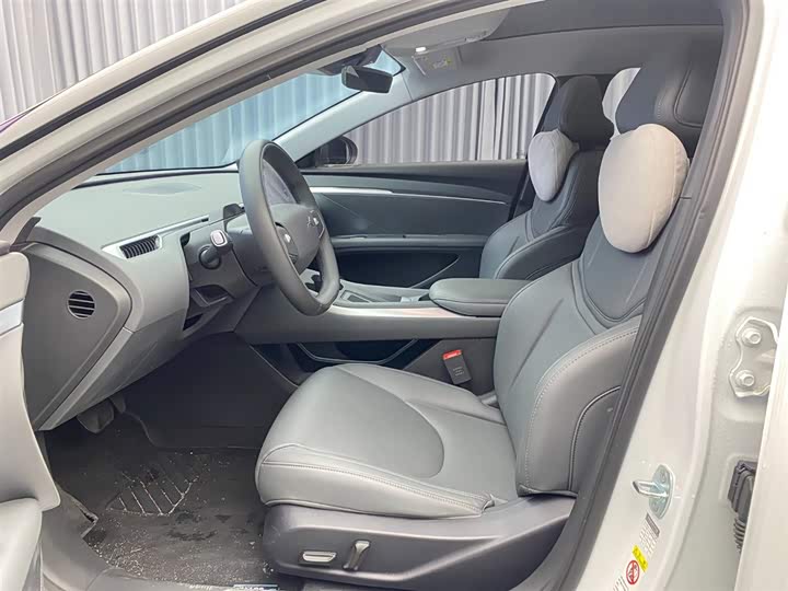 Фото 7 - XPeng Mona M03