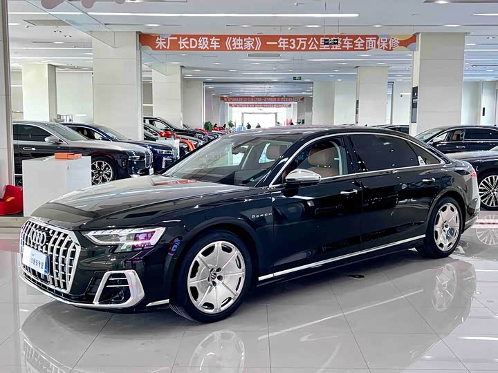 Фото 1 - Audi A8