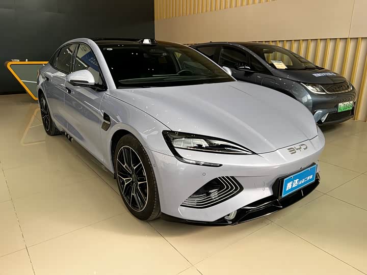 Фото 3 - BYD Seal