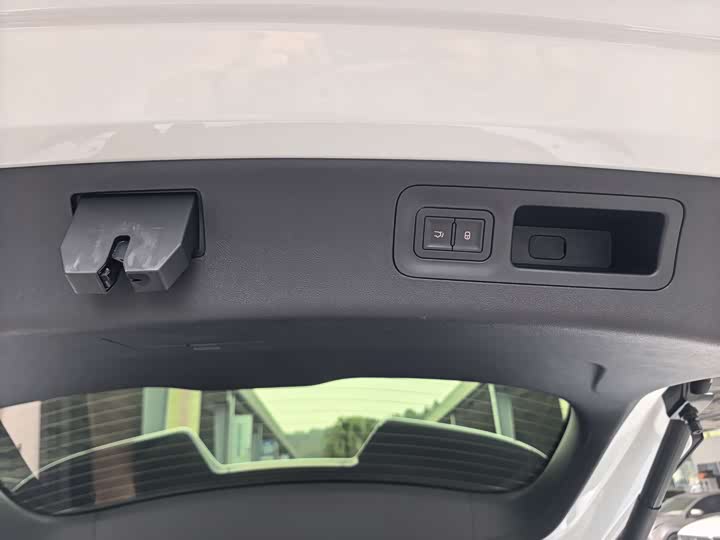 Фото 9 - BYD Song L DM-i Hybrid