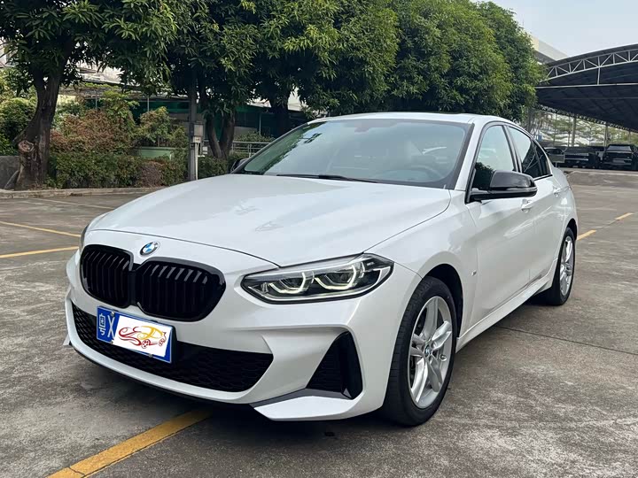 Фото 1 - BMW 1 Series