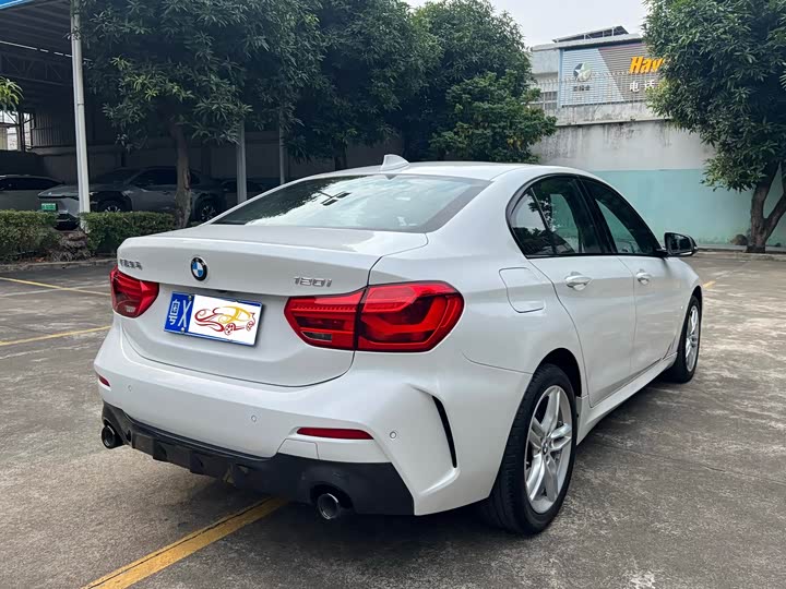 Фото 7 - BMW 1 Series