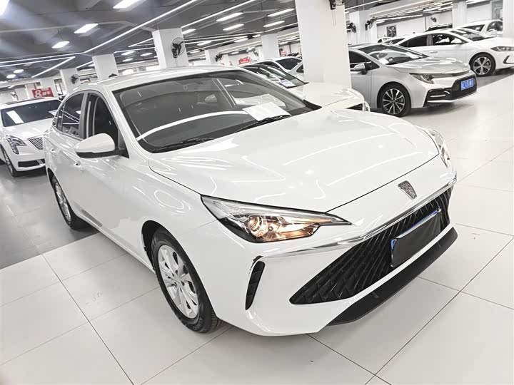 Фото 4 - Roewe i5