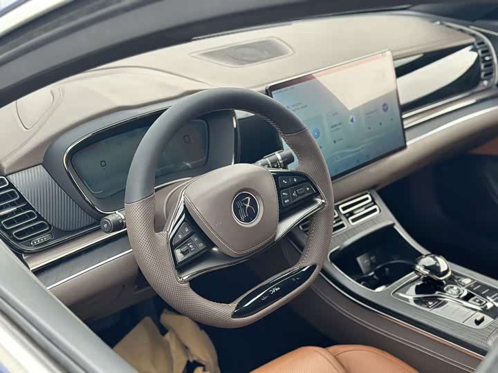 Фото 4 - BYD Han