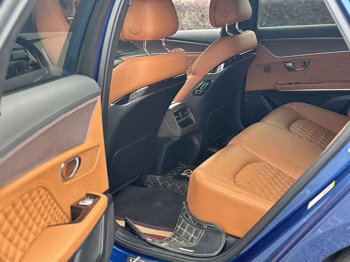 Фото 6 - BYD Han