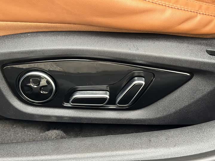 Фото 8 - BYD Han