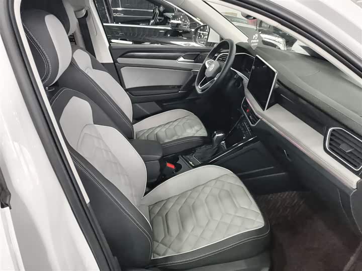 Фото 3 - Volkswagen Tayron