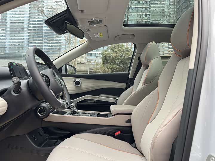 Фото 8 - BYD Yuan Plus