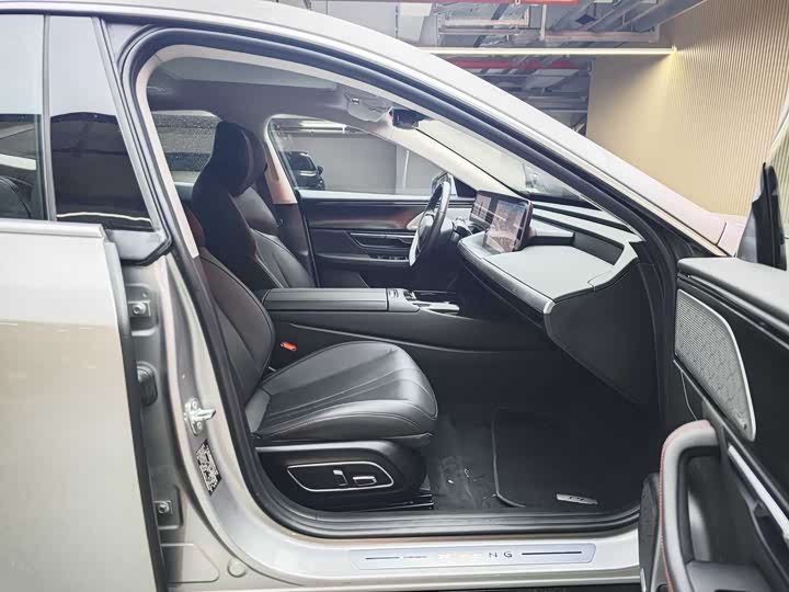 Фото 7 - XPeng P7