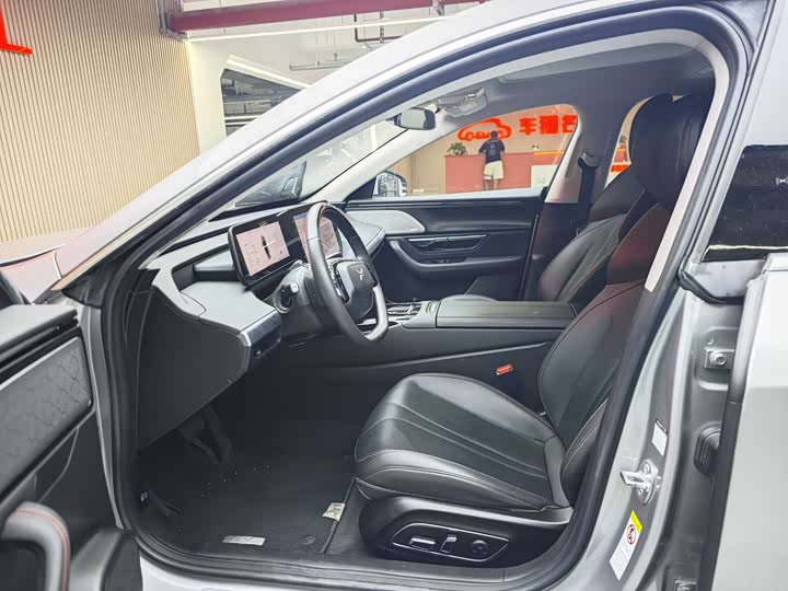 Фото 9 - XPeng P7