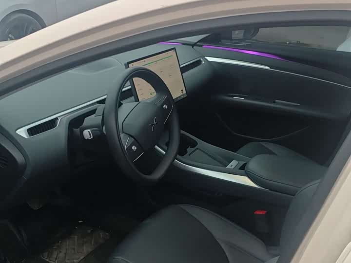 Фото 6 - XPeng Mona M03