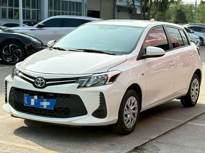 Фото 1 - Toyota Vios FS