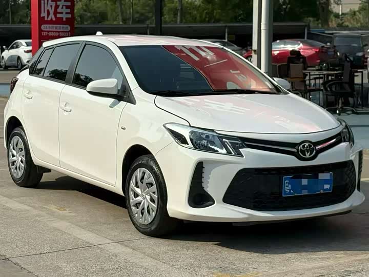 Фото 3 - Toyota Vios FS