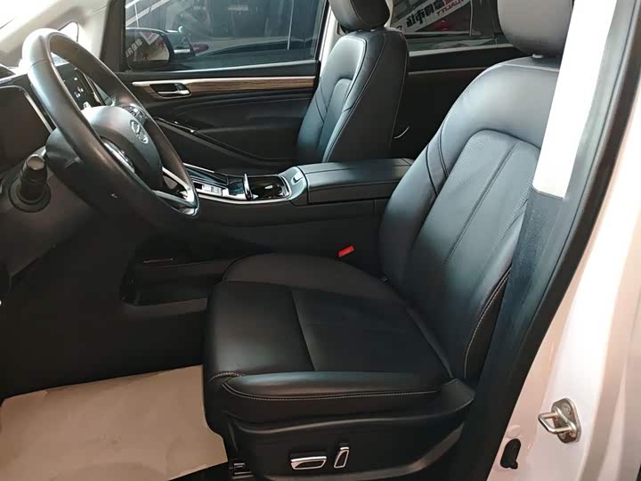 Фото 7 - GAC Trumpchi M8