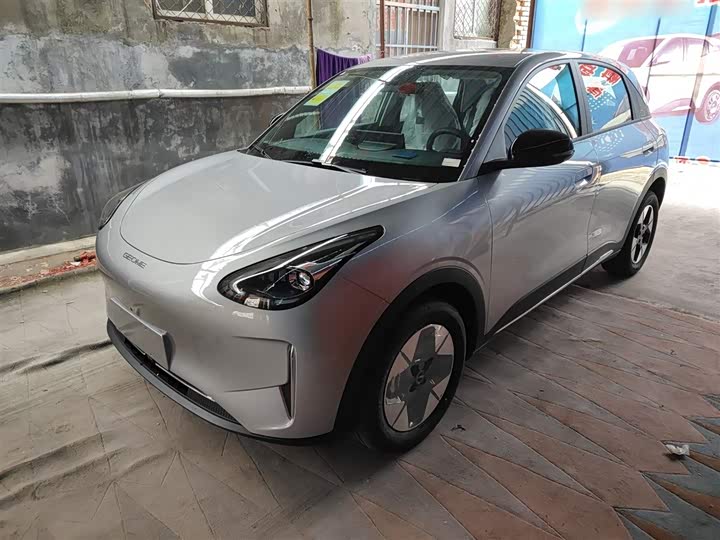 Фото 2 - Geely Galaxy Geome