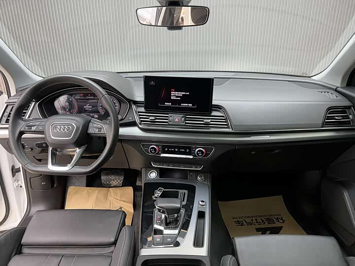Фото 5 - Audi Q5L