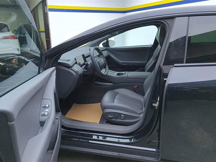 Фото 9 - XPeng F57