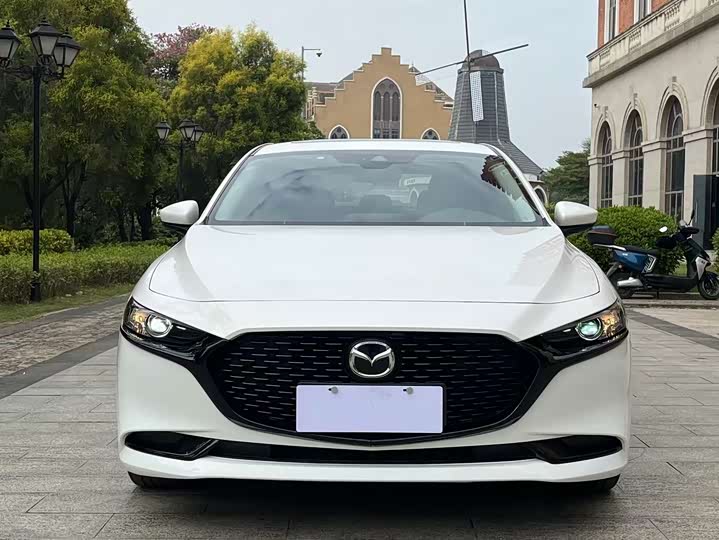 Фото 2 - Mazda 3 (Axela)
