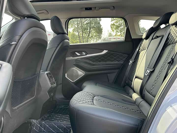 Фото 9 - Exeed TXL