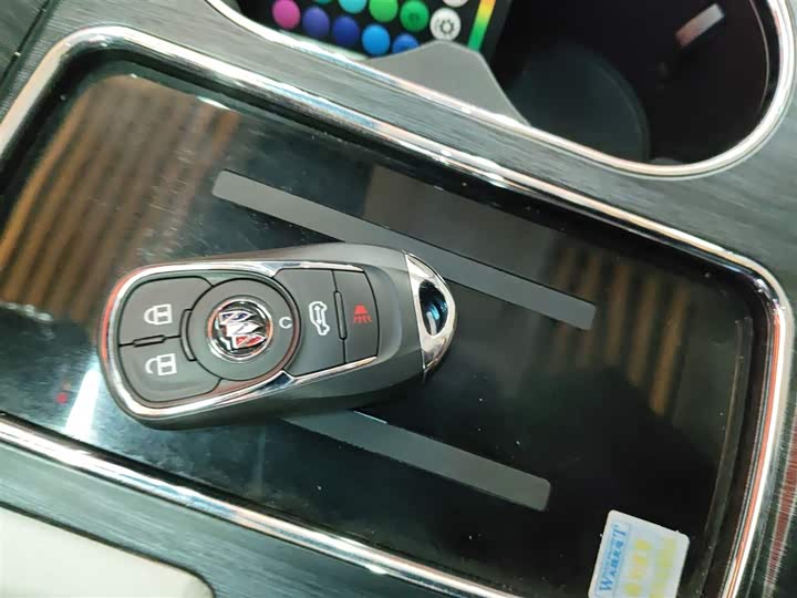 Фото 9 - Buick GL8 ES