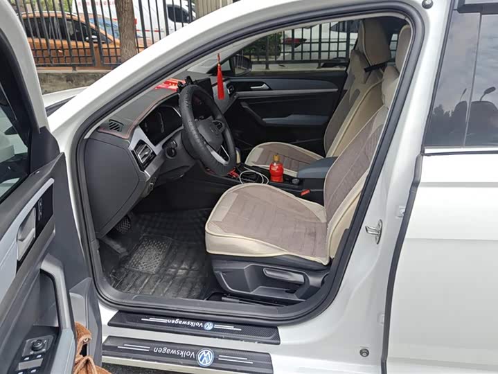 Фото 9 - Volkswagen Lavida