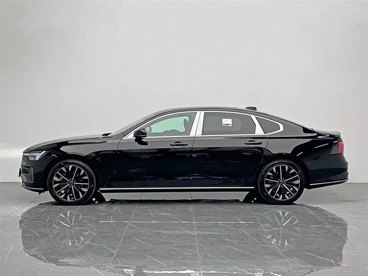 Фото 3 - Volvo S90