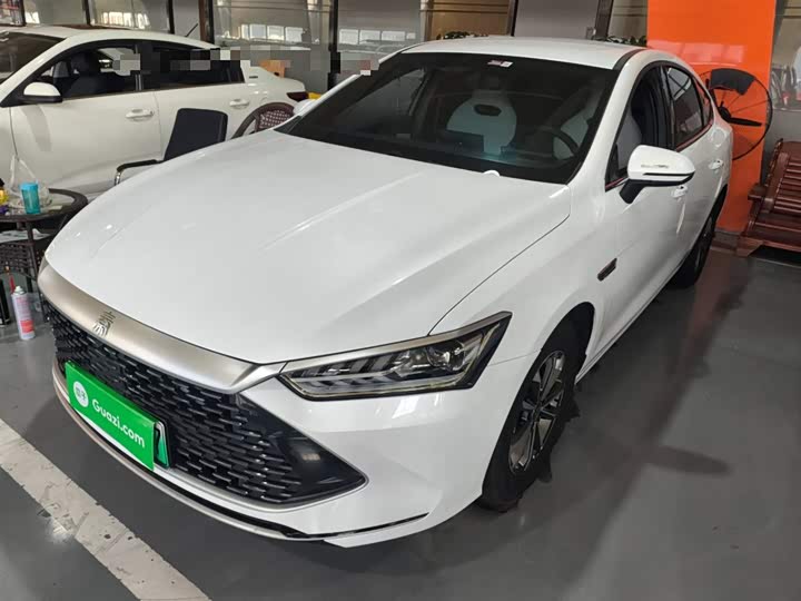 Фото 1 - BYD Qin Plus