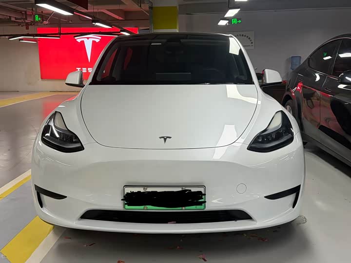 Фото 2 - Tesla Model Y