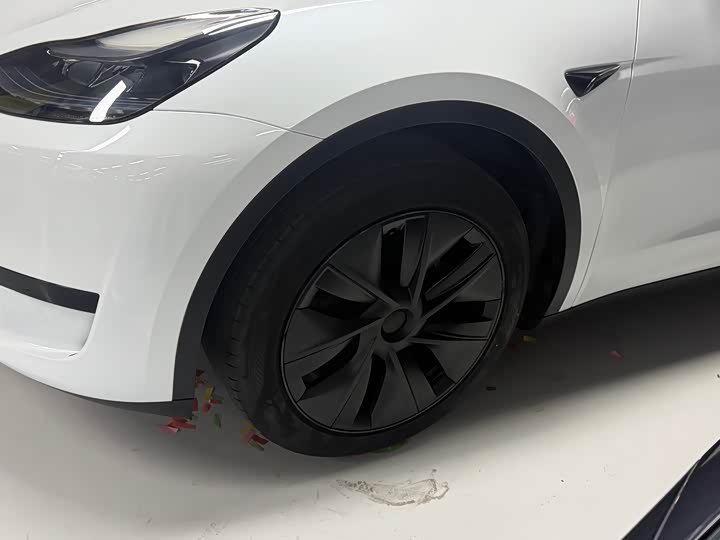 Фото 4 - Tesla Model Y