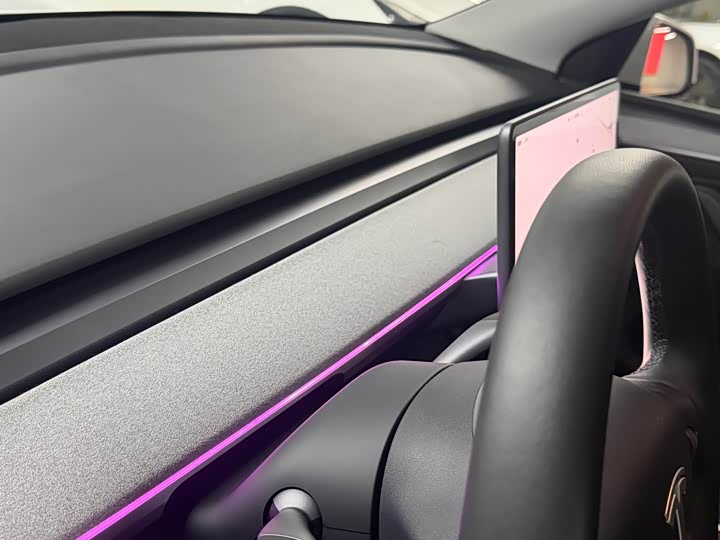 Фото 8 - Tesla Model Y