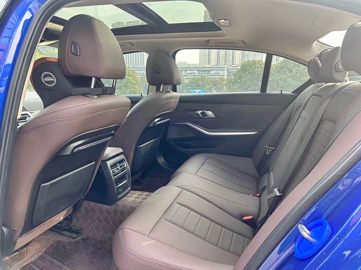 Фото 9 - BMW 3 Series