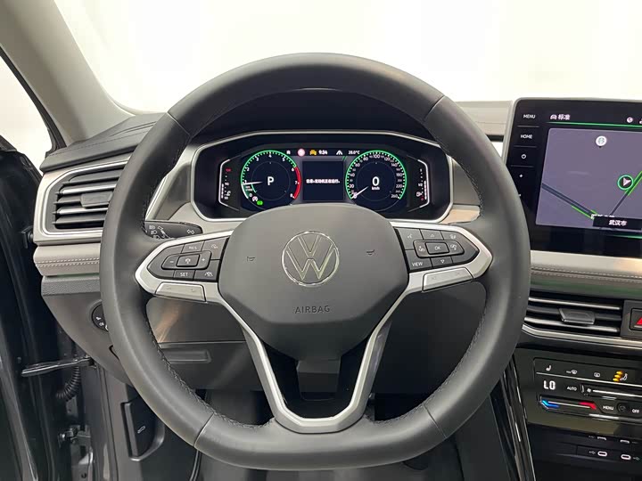 Фото 9 - Volkswagen Tayron