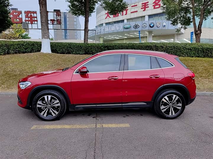 Фото 3 - Mercedes-Benz GLA-Class