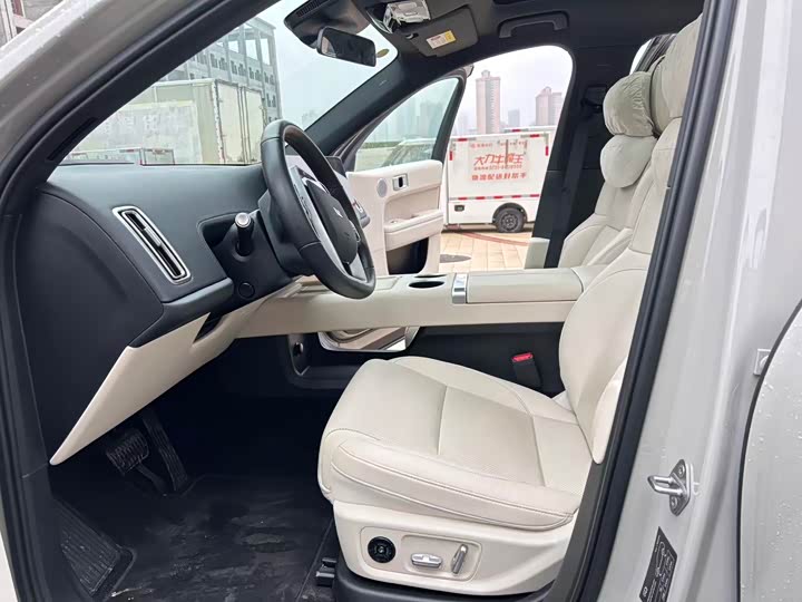 Фото 7 - LiXiang L6