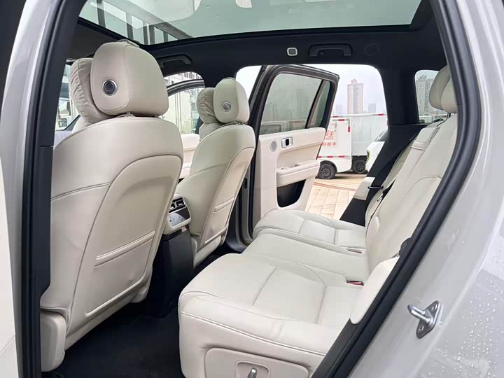 Фото 8 - LiXiang L6