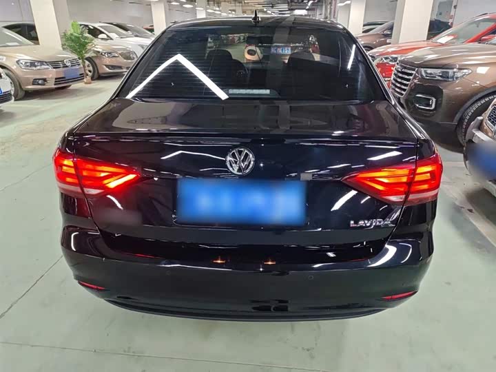 Фото 6 - Volkswagen Lavida