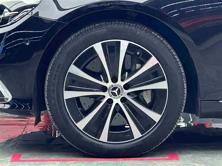 Фото 4 - Mercedes-Benz E-Class Hybrid