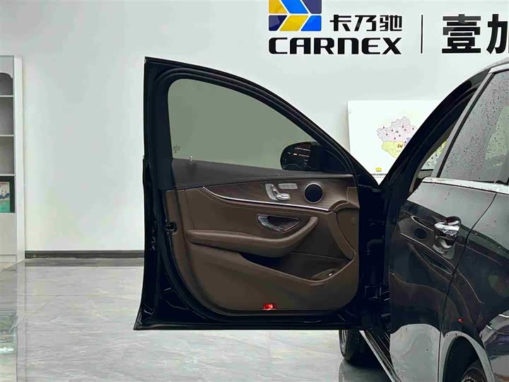 Фото 5 - Mercedes-Benz E-Class Hybrid