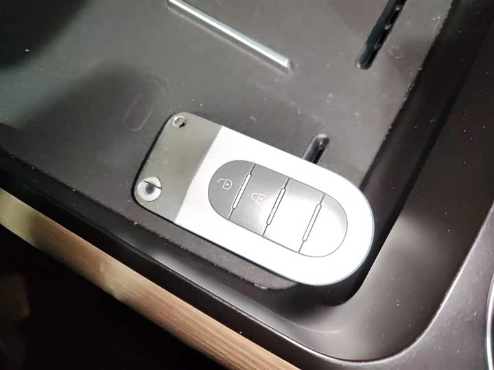 Фото 9 - Smart #5