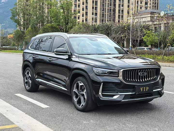 Фото 2 - Geely Monjaro