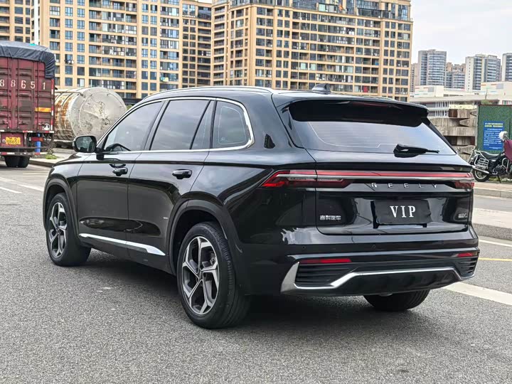 Фото 6 - Geely Monjaro