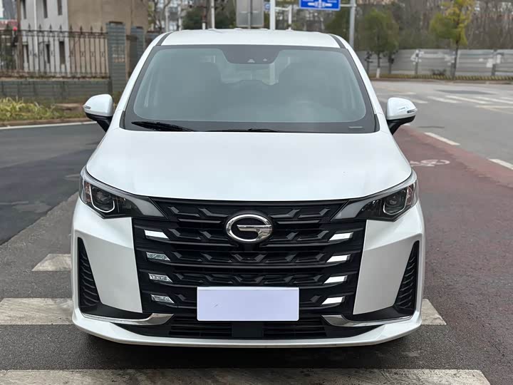 Фото 2 - GAC Trumpchi M6
