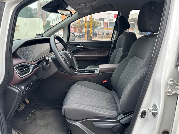 Фото 8 - GAC Trumpchi M6