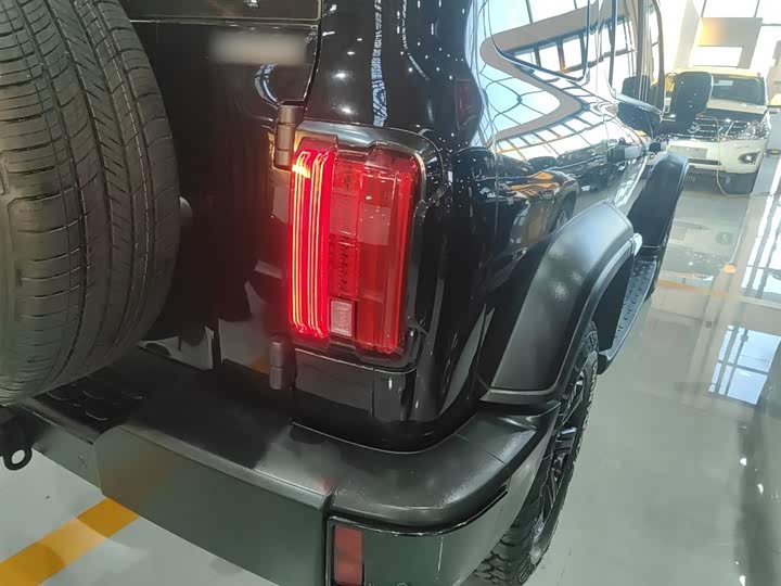 Фото 8 - Tank 300