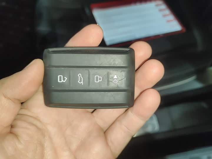 Фото 9 - Tank 300